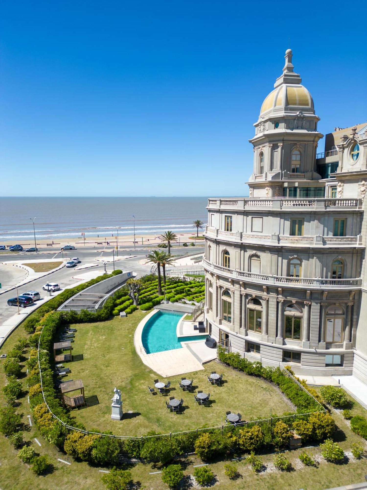 Sofitel Montevideo Casino Carrasco & Spa Exteriör bild The Miramar Palace